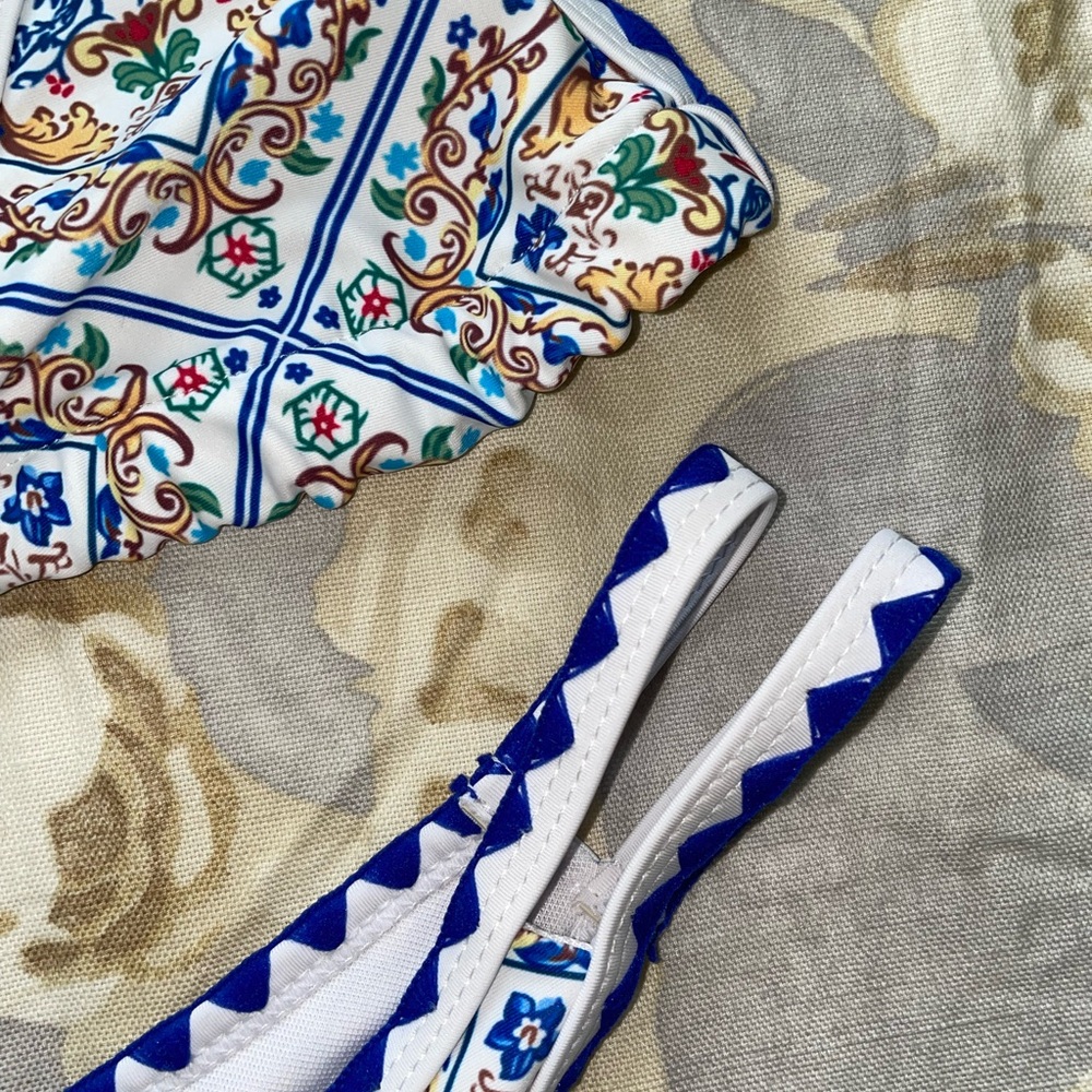 Triangle Bikini - Blue and White Pattern - Picture 3 of 3